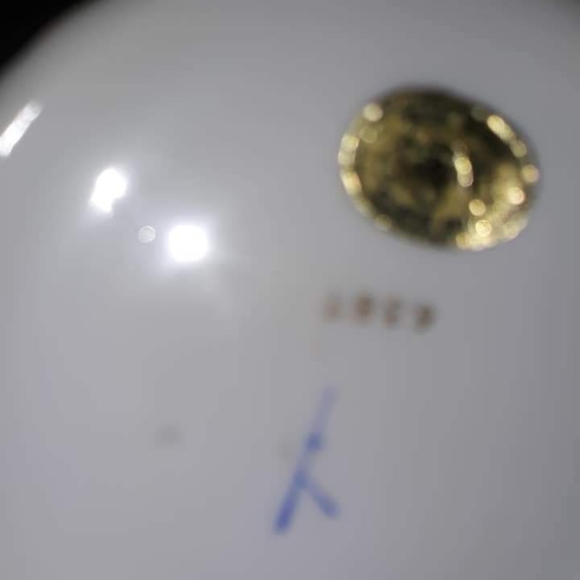 Beautiful decorative planter - Picture 3 of 3